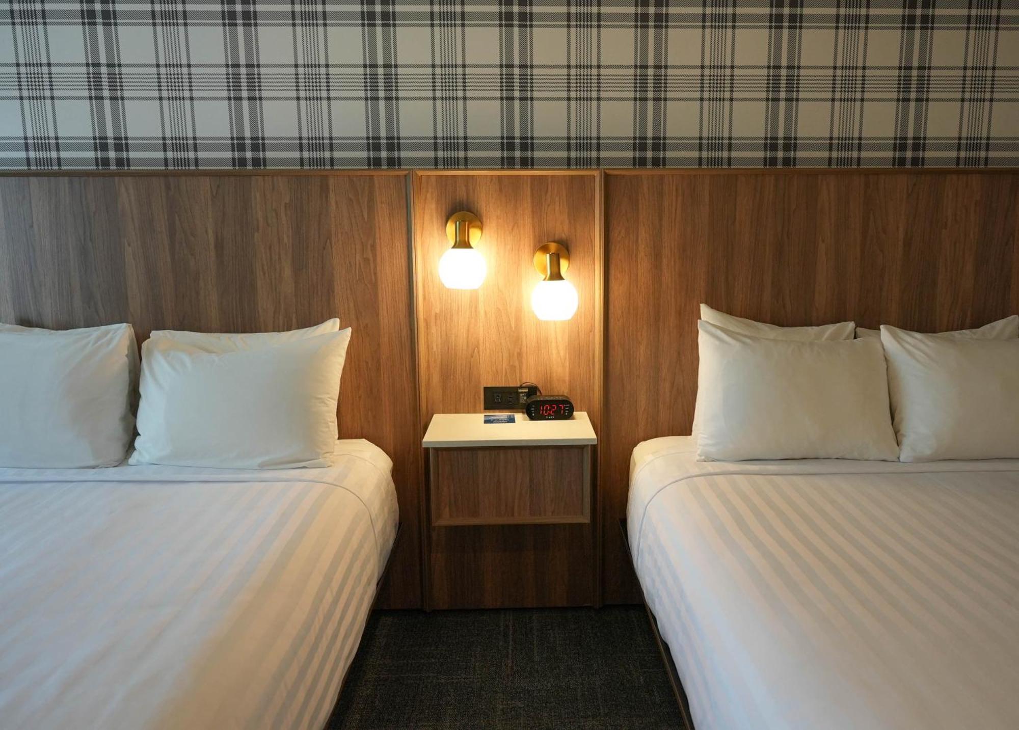 ทราเวลลอดจ์ ไนแองการา ฟอลส์ แอต เดอะ ฟอลส์ Hotel ไนแอการาฟอลส์ ภายนอก รูปภาพ
