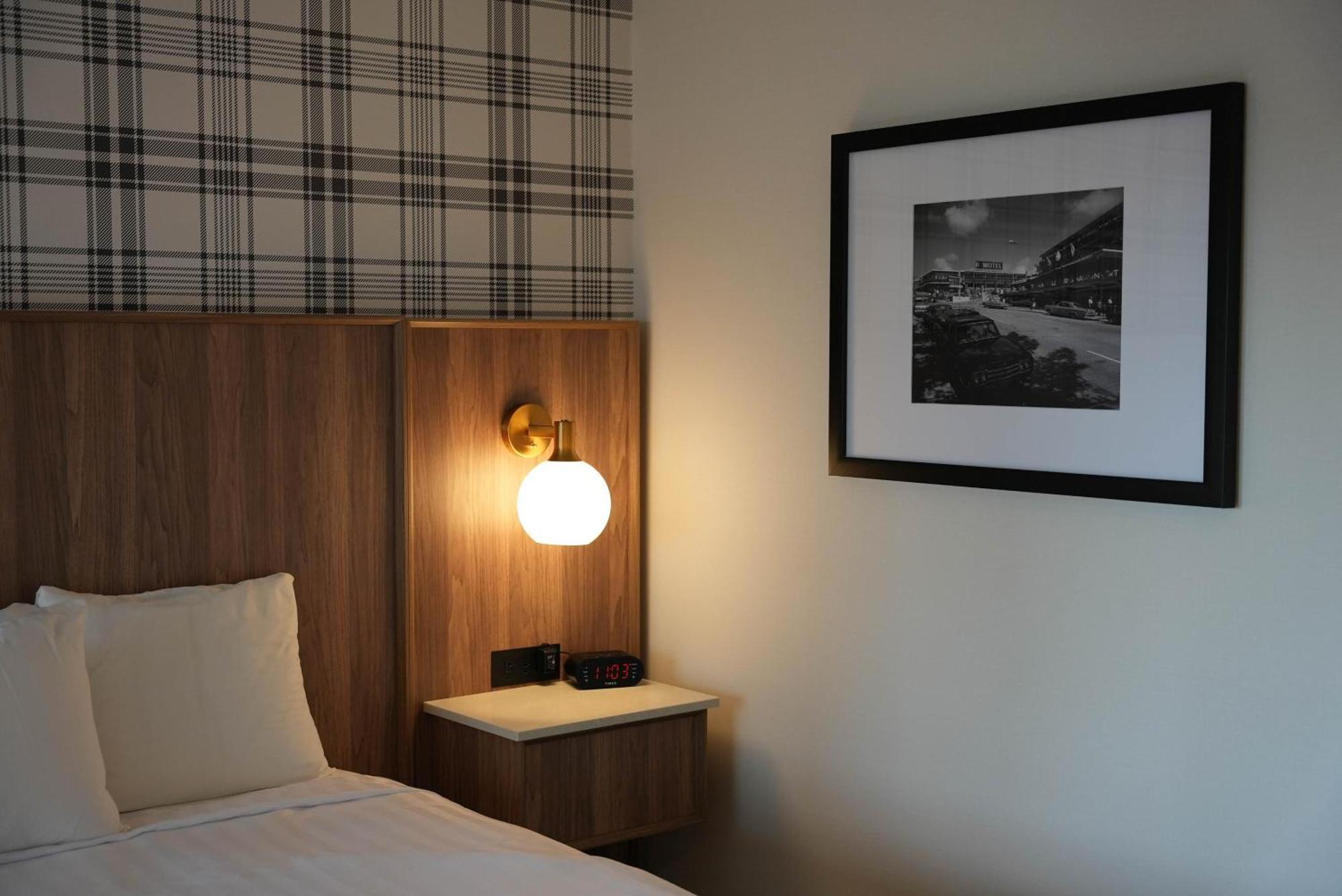 ทราเวลลอดจ์ ไนแองการา ฟอลส์ แอต เดอะ ฟอลส์ Hotel ไนแอการาฟอลส์ ภายนอก รูปภาพ